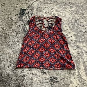 Eyeshadow Sleeveless shirt